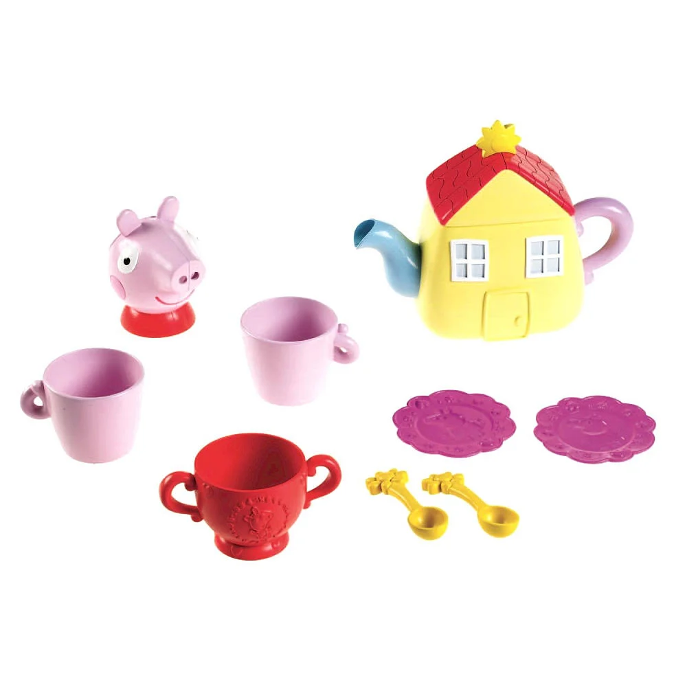 Peppa Pig Peppa Street Travel Mug - WHITE