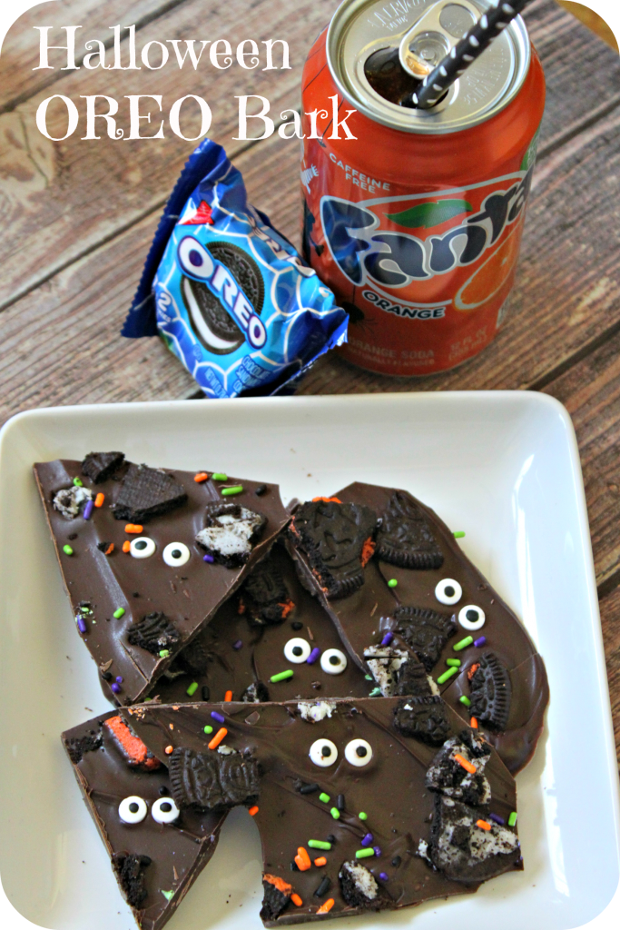 Halloween OREO Bark! #SpookySnacks