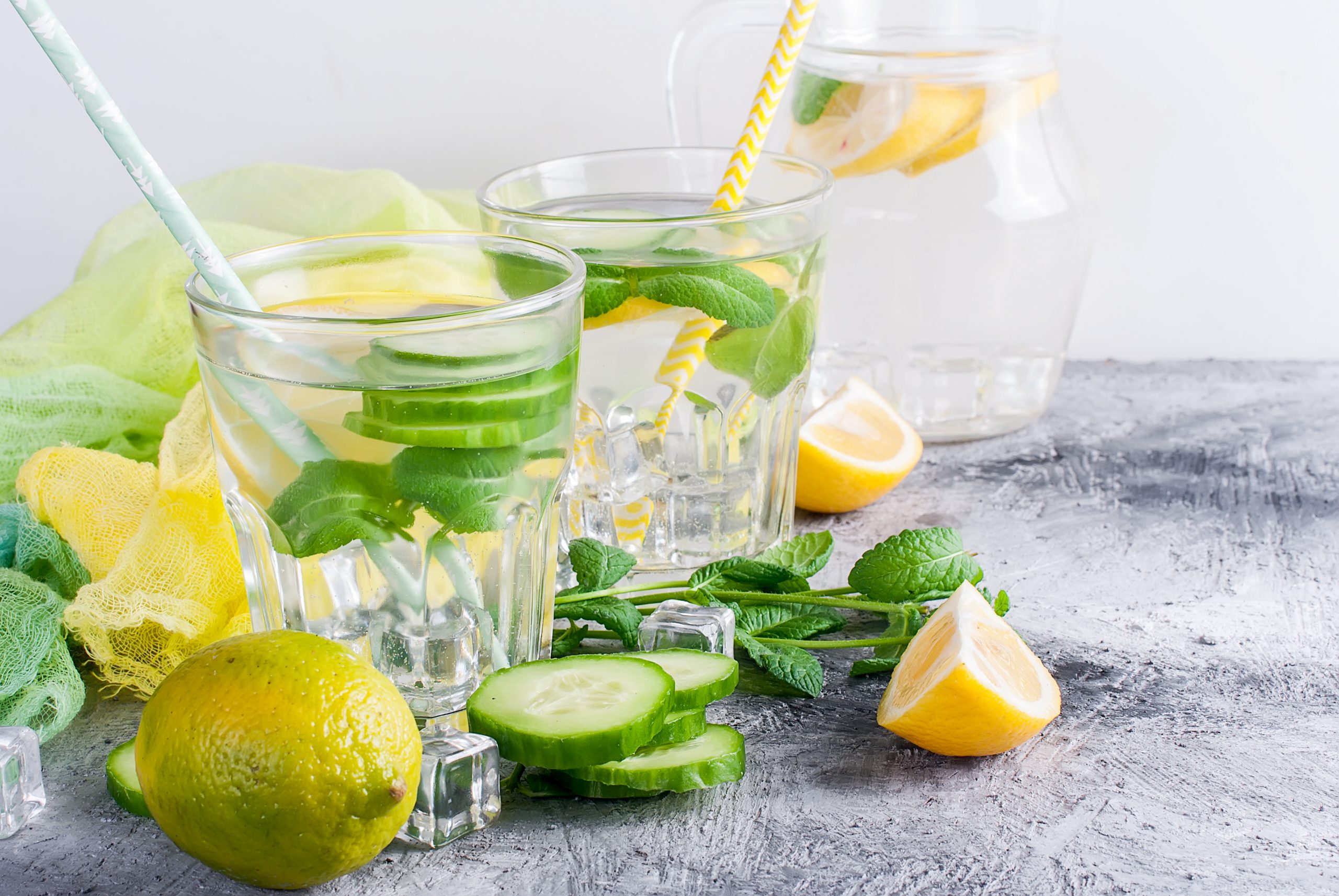 Lemon Cucumber And Mint Detox Water The Denver Housewife
