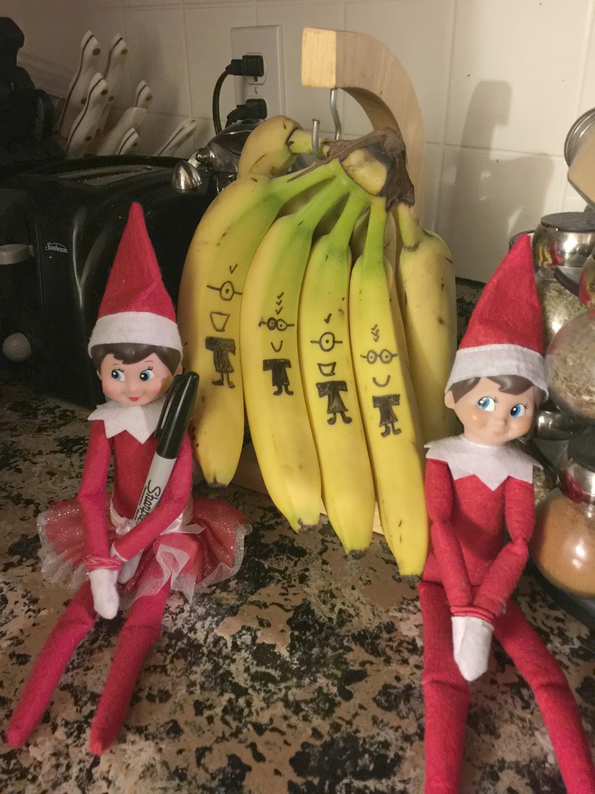 24 Days of Elf on The Shelf Ideas + December 2017 Elf Calendar! » The ...