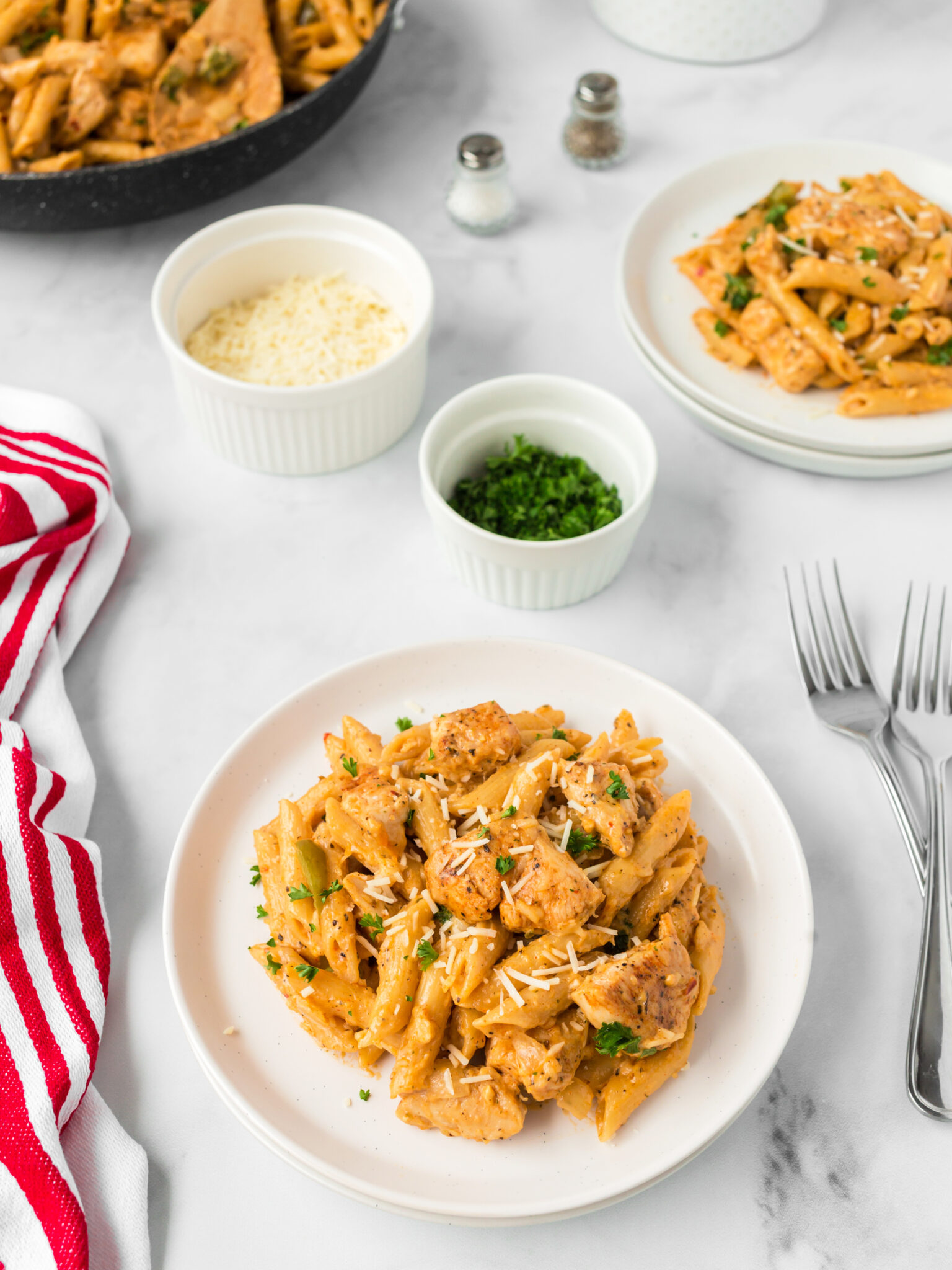 One Pot Cajun Chicken Alfredo The Denver Housewife