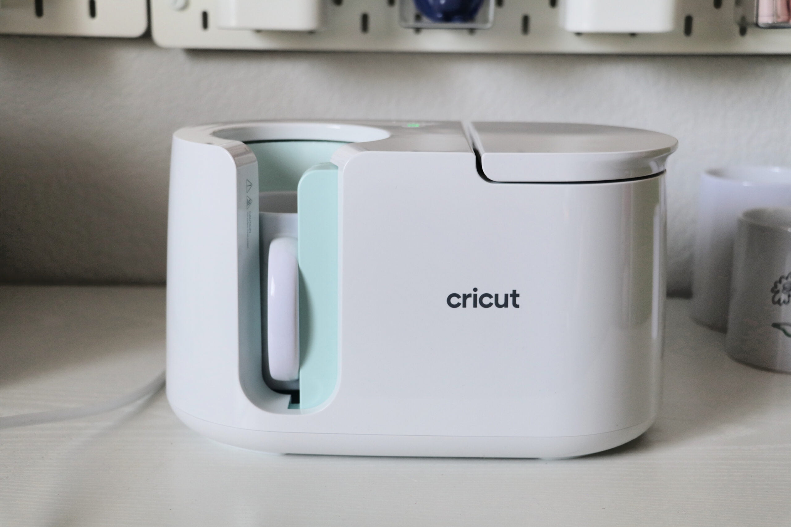 Everything You Need to Know About the Cricut Mug Press