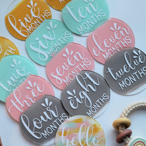 Free SVG: Baby Milestone Acrylic Rounds » The Denver Housewife