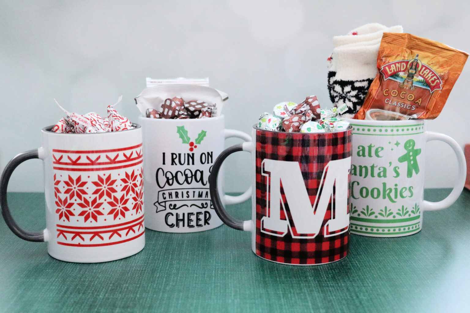 Cricut Christmas Gift Ideas: Cricut Christmas Mugs » The Denver Housewife